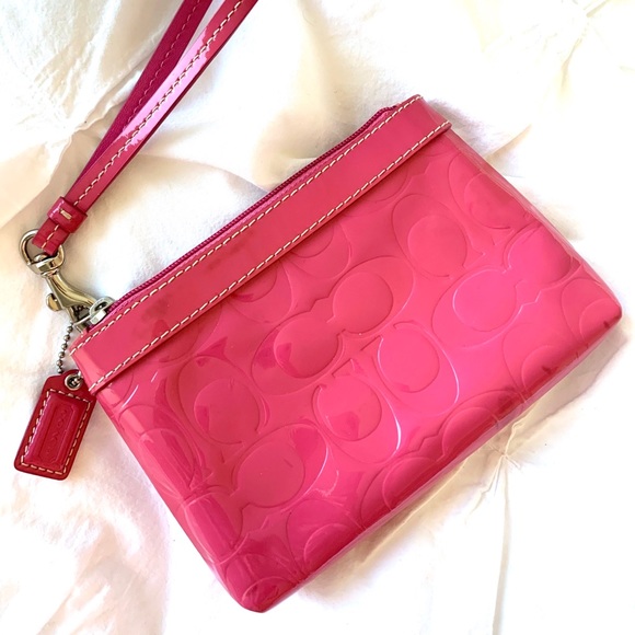 COACH wristlet - Picture 3 of 4